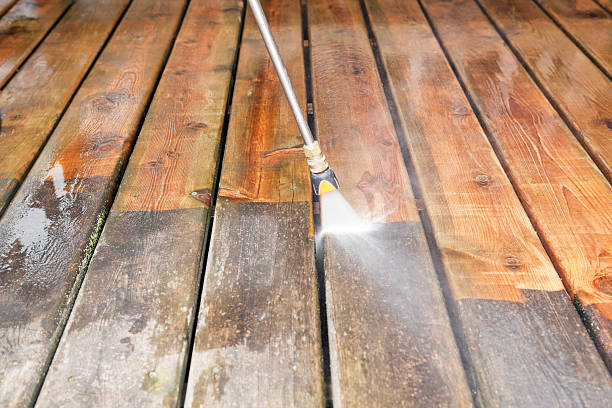 Best Deck Pressure Washing  in Gun Barrel City, TX